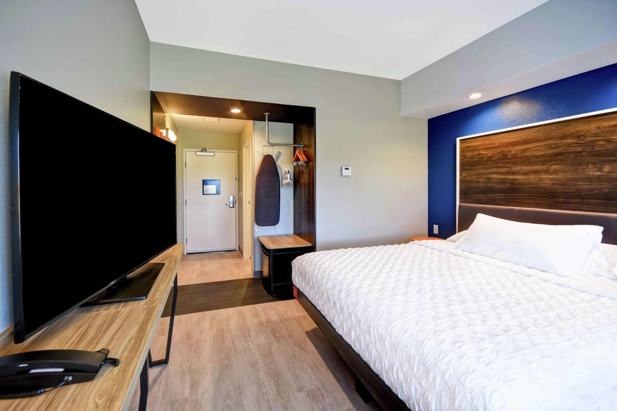 Tru By Hilton North Platte Hotel Exterior photo