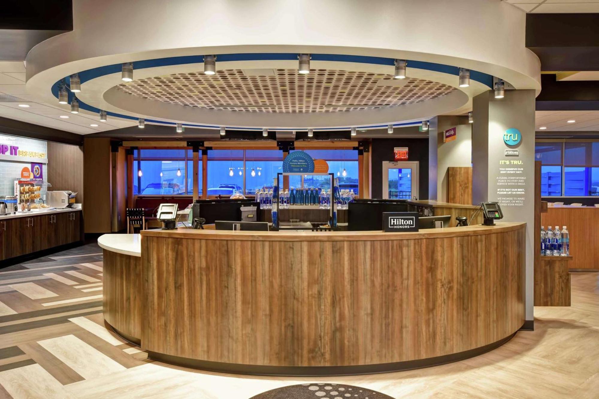 Tru By Hilton North Platte Hotel Exterior photo